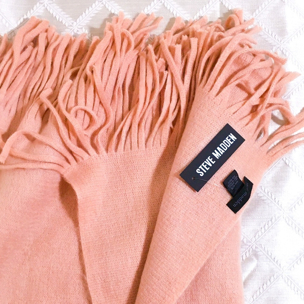 💕 Steve Madden Scarf
